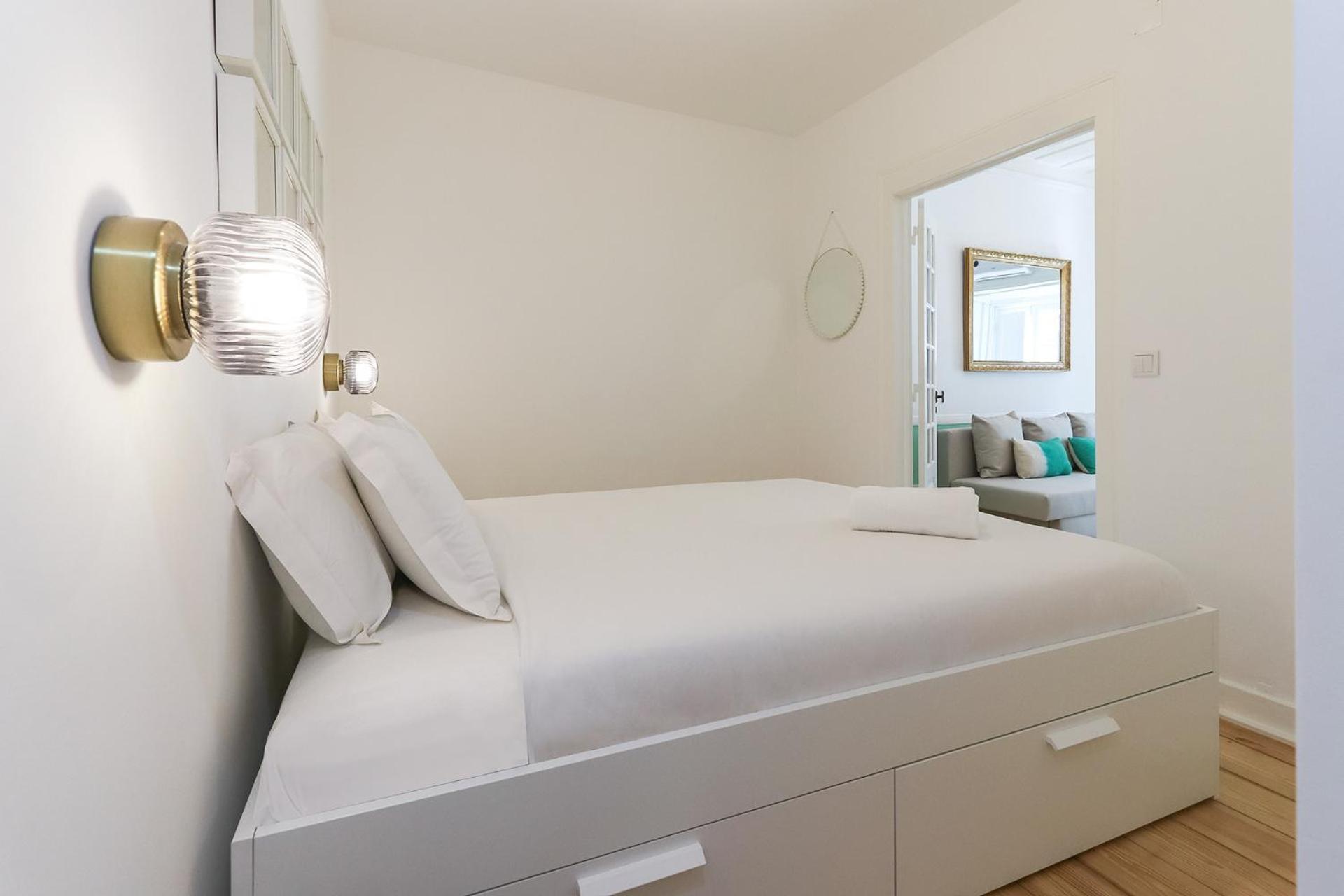 Castelo Premium By Homing Apartment Lisabona Exterior foto